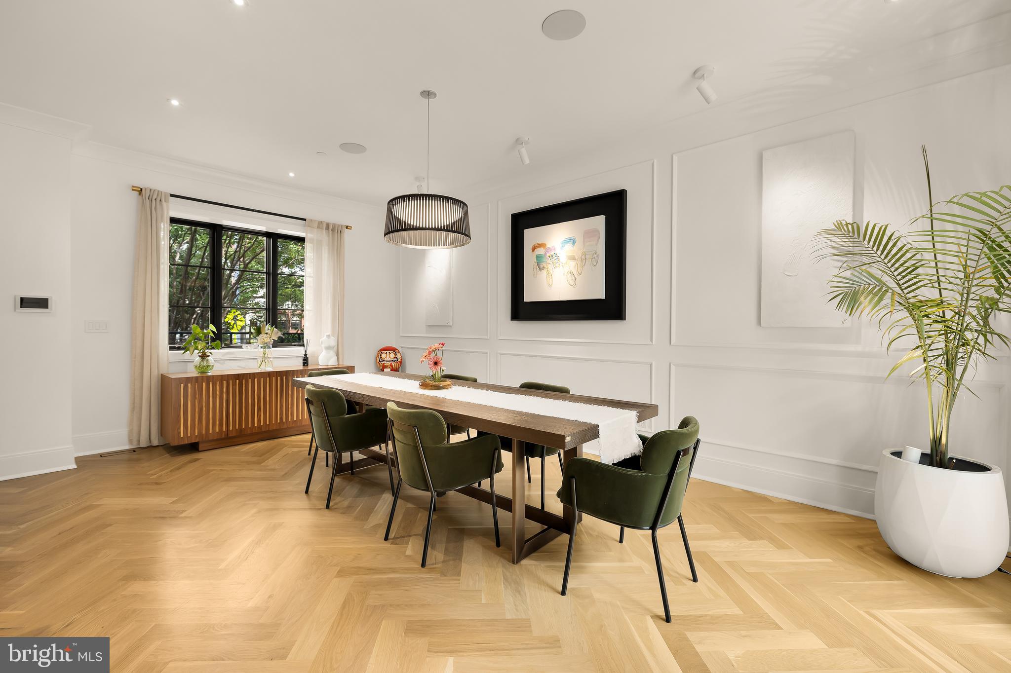 3302 CLEVELAND AVENUE NW