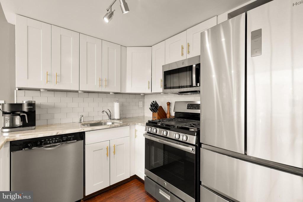 1245 13TH STREET NW 1012