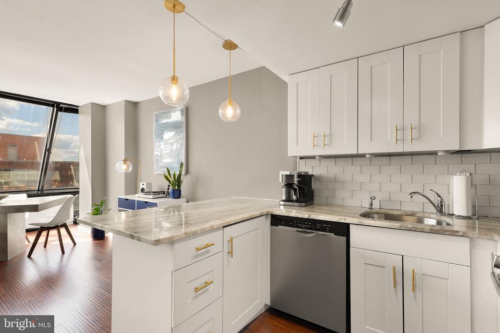 1245 13TH STREET NW 1012