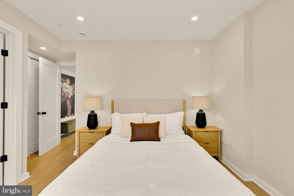2606 41ST STREET NW 6