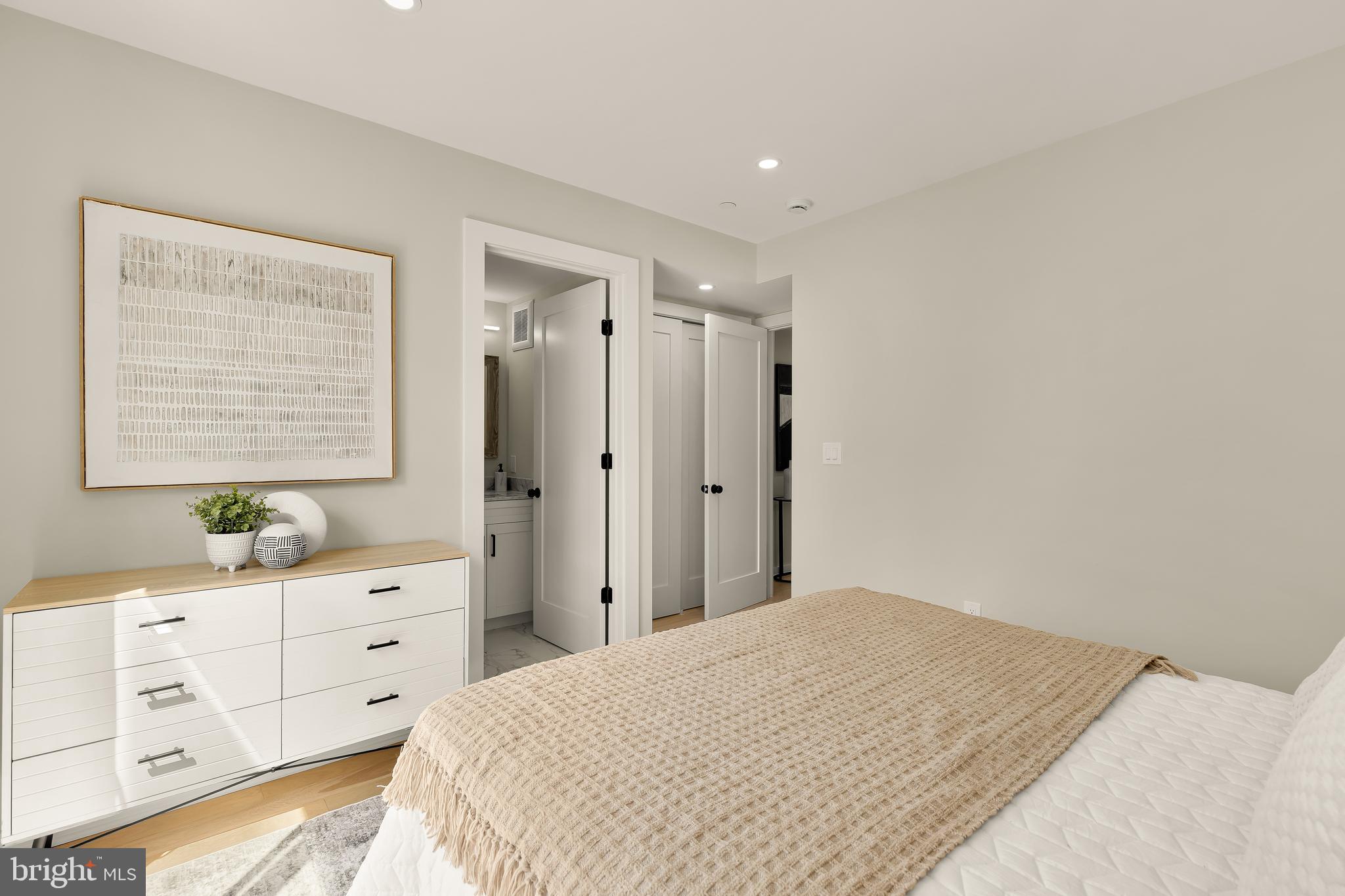 2606 41ST STREET NW 6