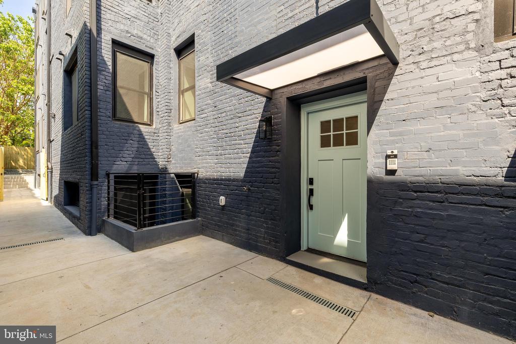 2716 SHERMAN AVENUE NW PH5