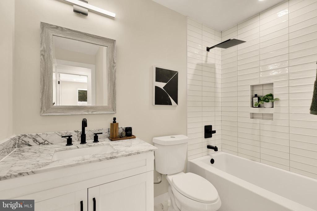 2610 41ST STREET NW 1