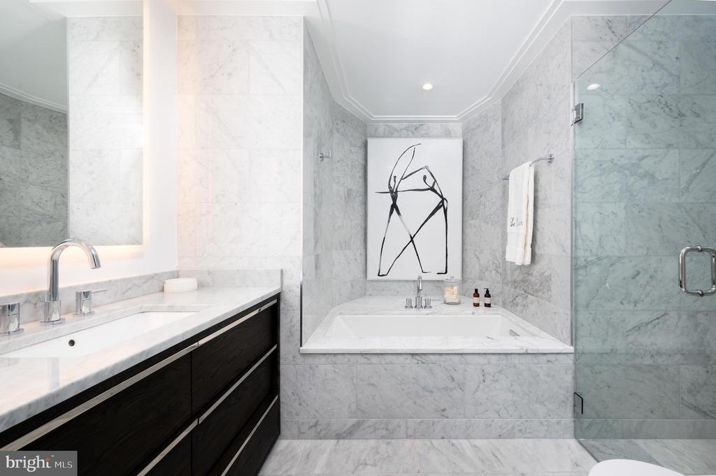 1300 Q STREET NW Unit: 1