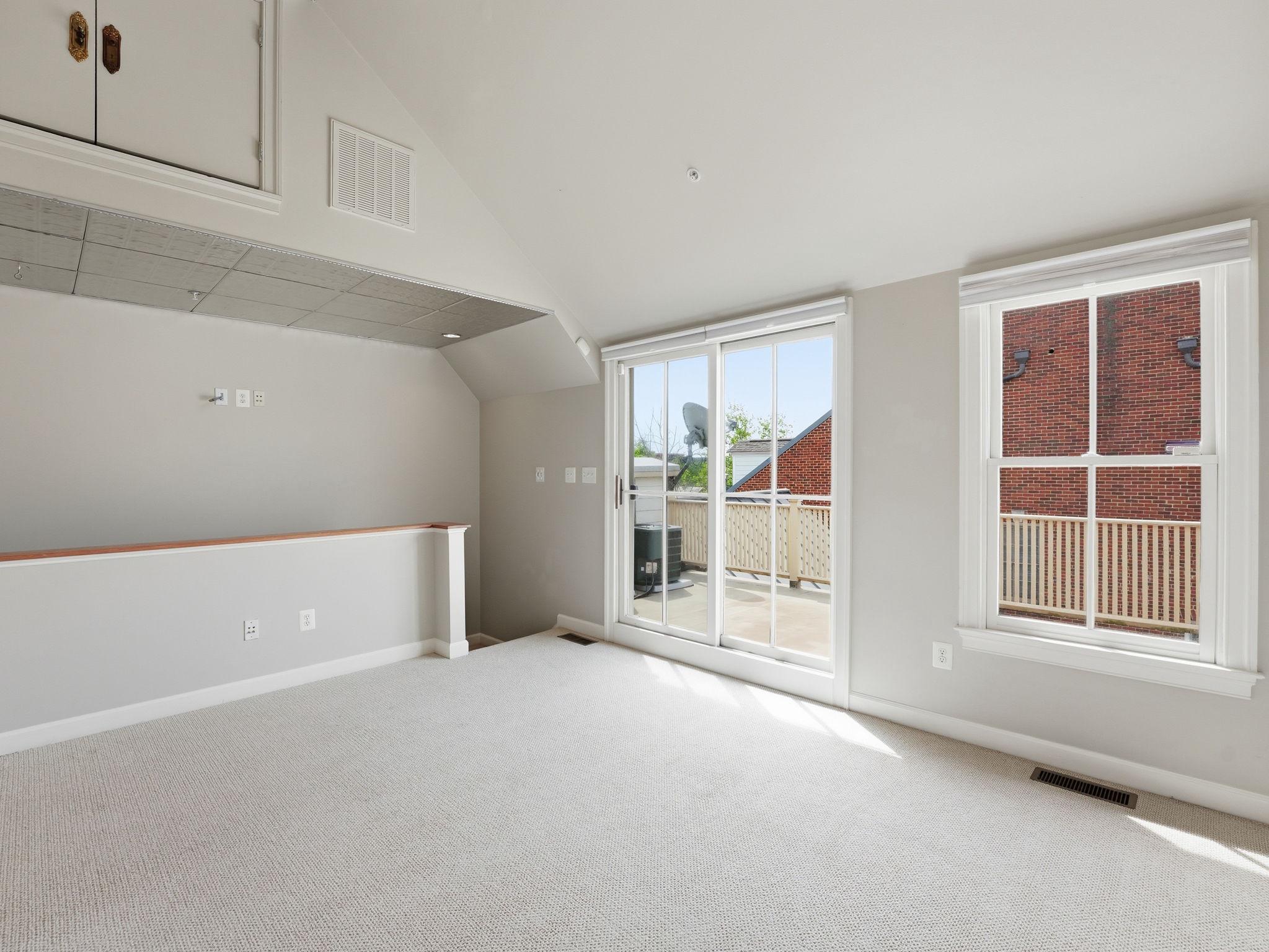 402 ORONOCO STREET