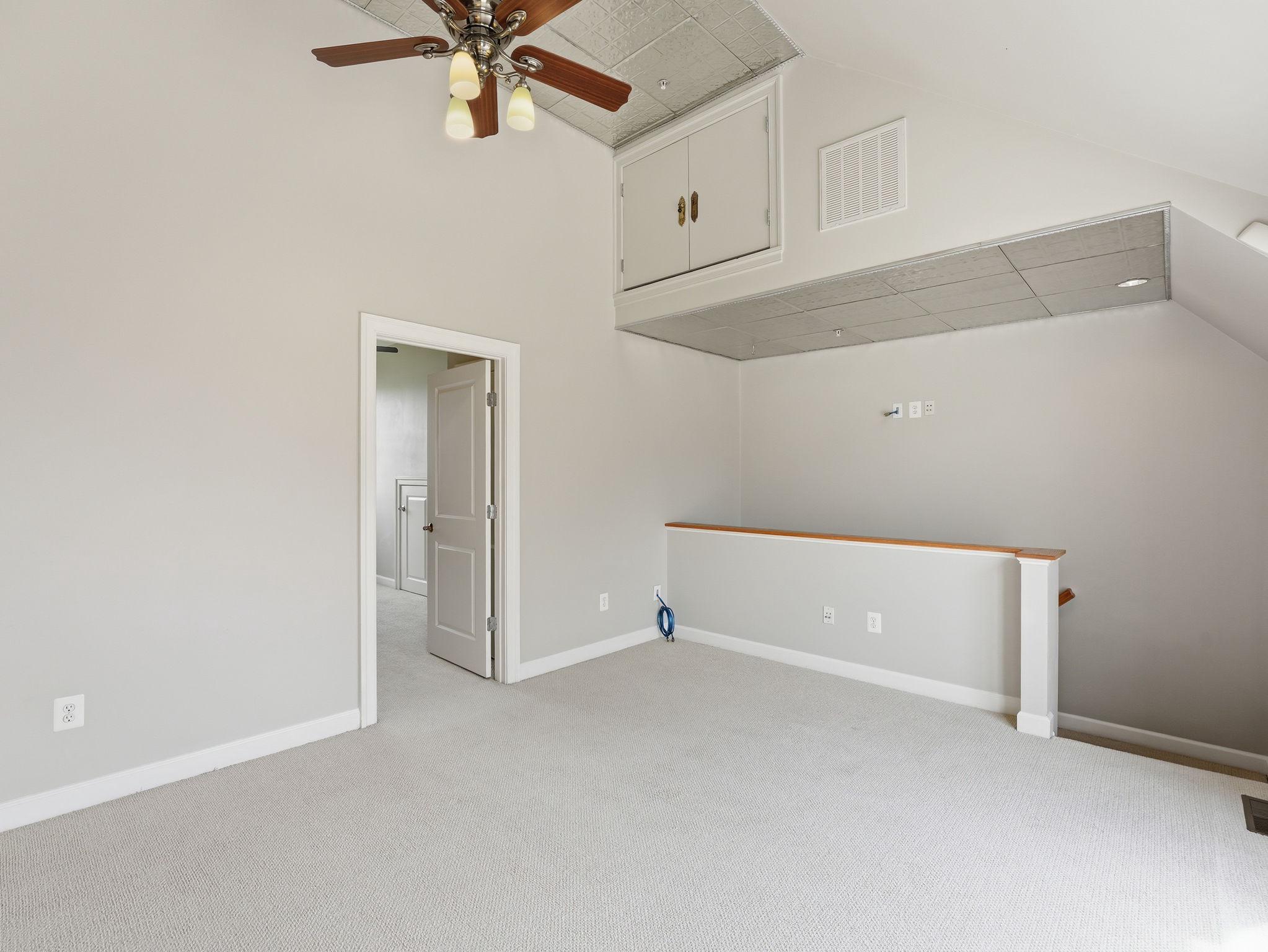 402 ORONOCO STREET