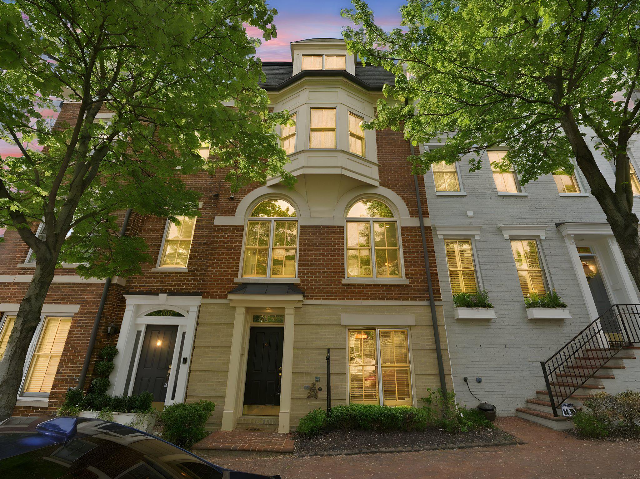 402 ORONOCO STREET
