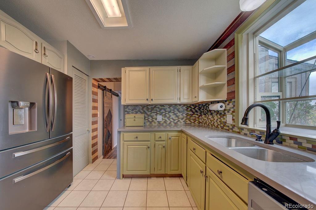 2214 N 7th