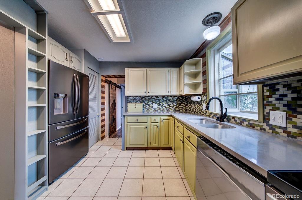 2214 N 7th