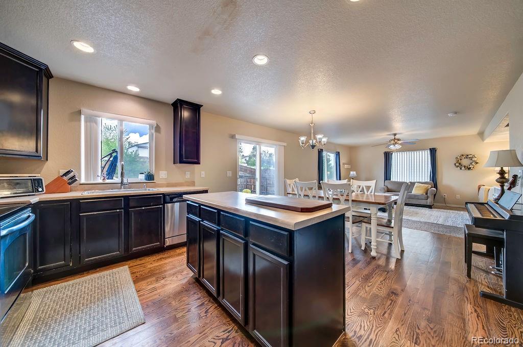 8013 Pinfeather Drive