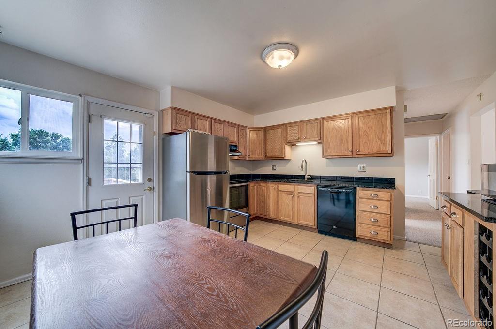 4095 London Lane