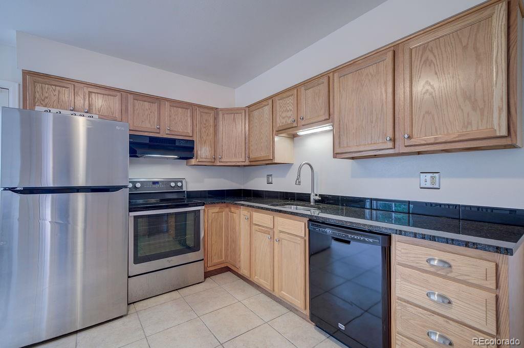 4095 London Lane