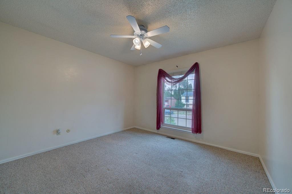 4095 London Lane