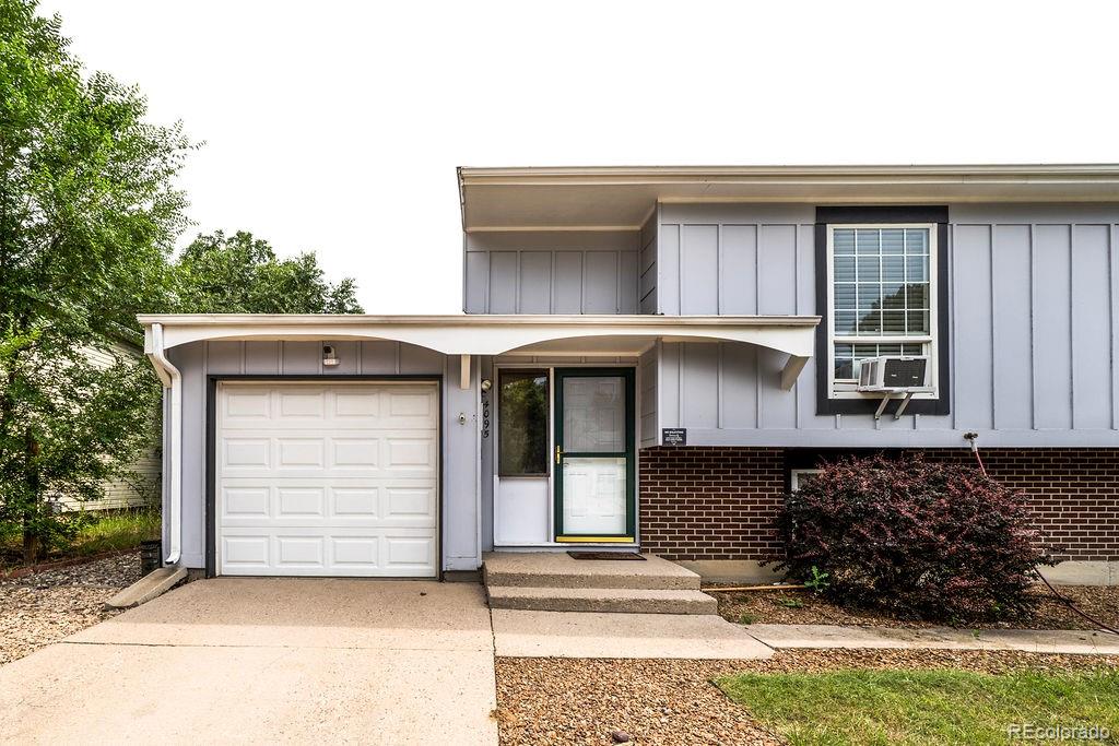 4095 London Lane