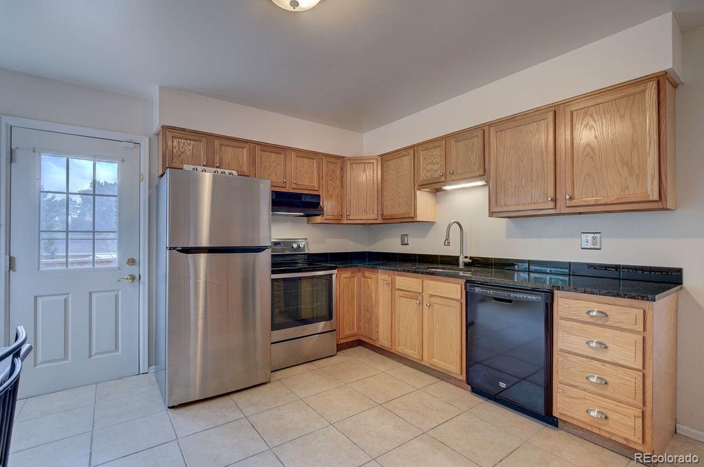 4095 London Lane