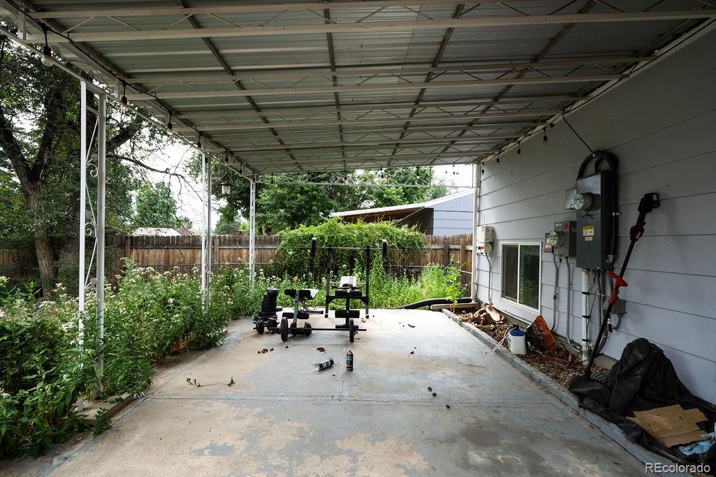 4095 London Lane