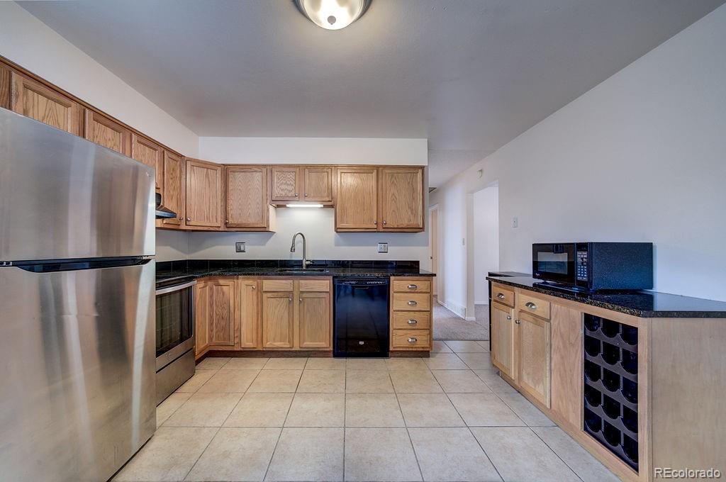4095 London Lane