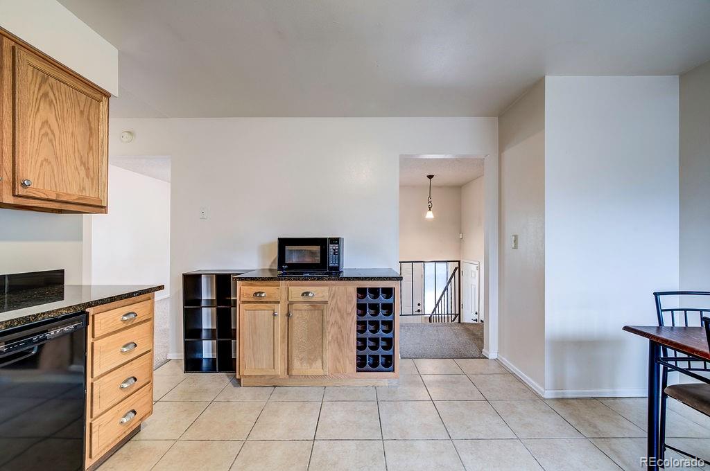 4095 London Lane