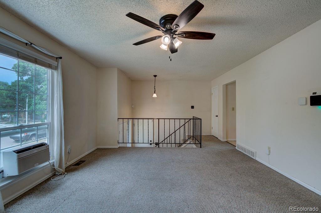 4095 London Lane