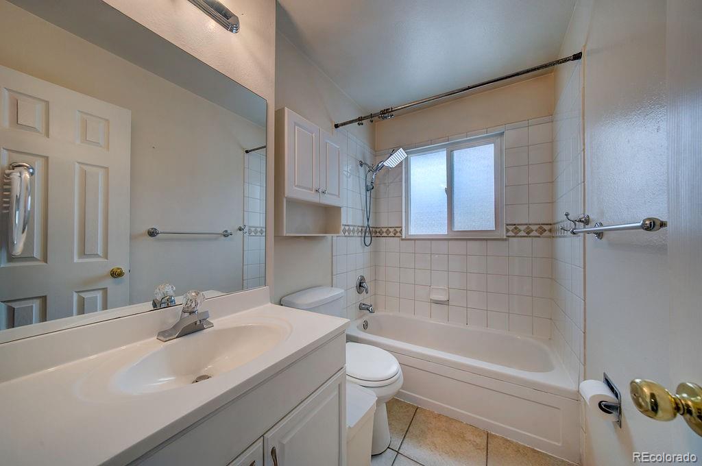 4095 London Lane