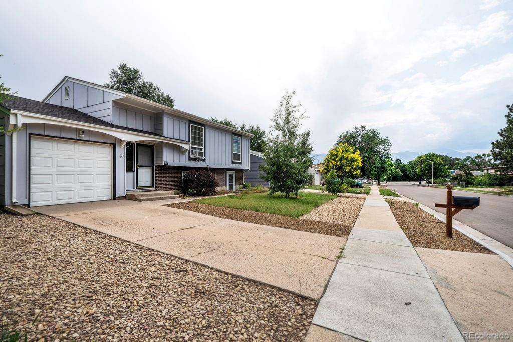 4095 London Lane