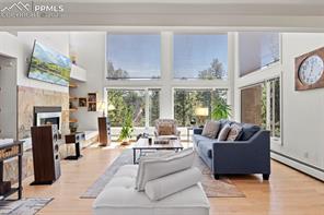 810 Winding hills Road