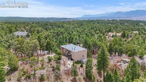 810 Winding hills Road