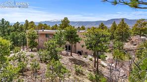 810 Winding hills Road