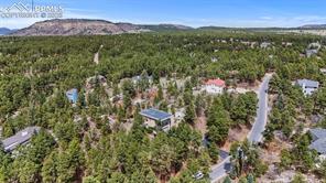 810 Winding hills Road