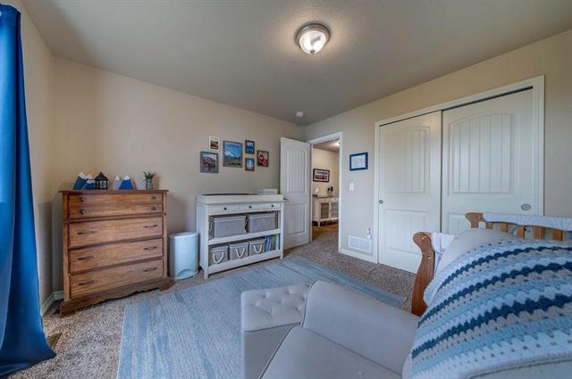 8013 pinfeather Drive