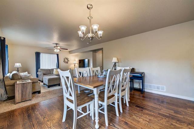 8013 pinfeather Drive