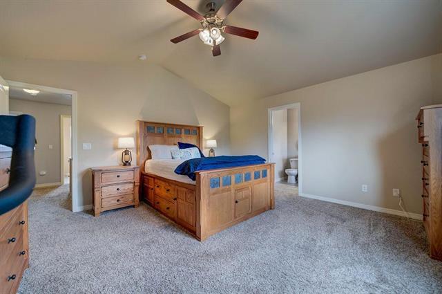8013 pinfeather Drive