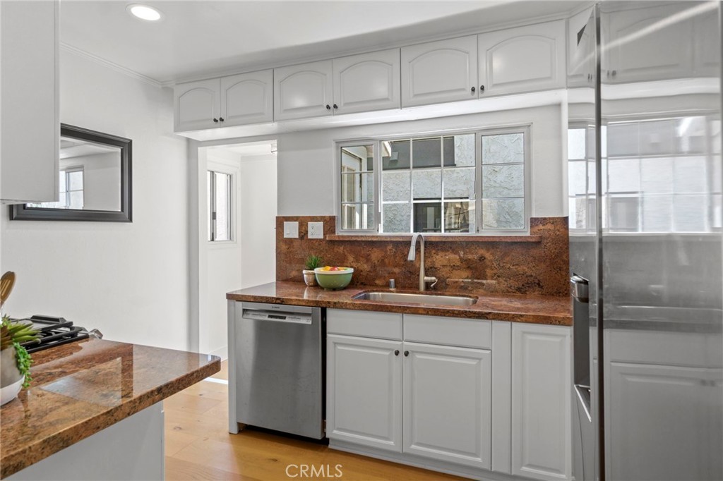 337 N Hanford Avenue