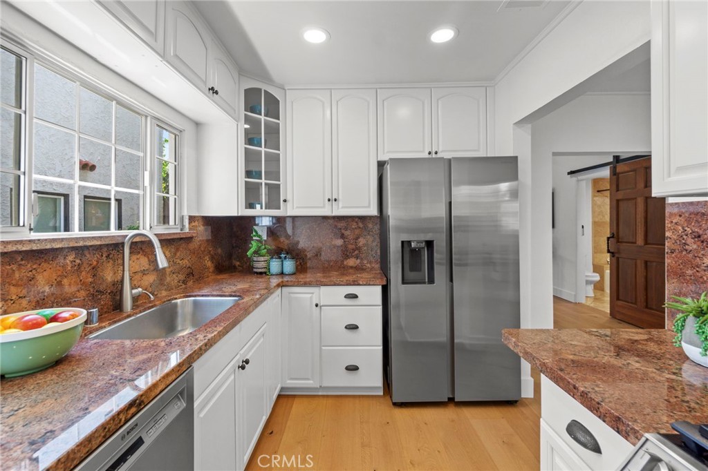 337 N Hanford Avenue