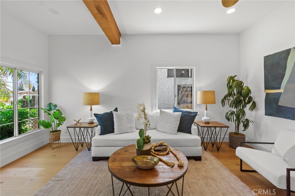 337 N Hanford Avenue