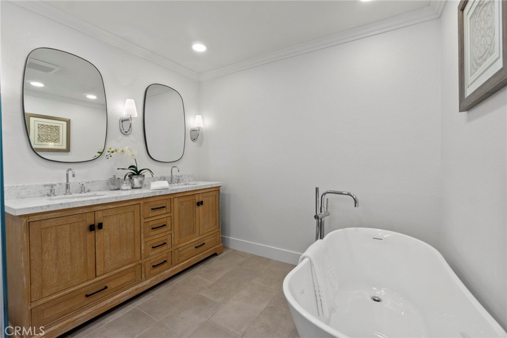 337 N Hanford Avenue