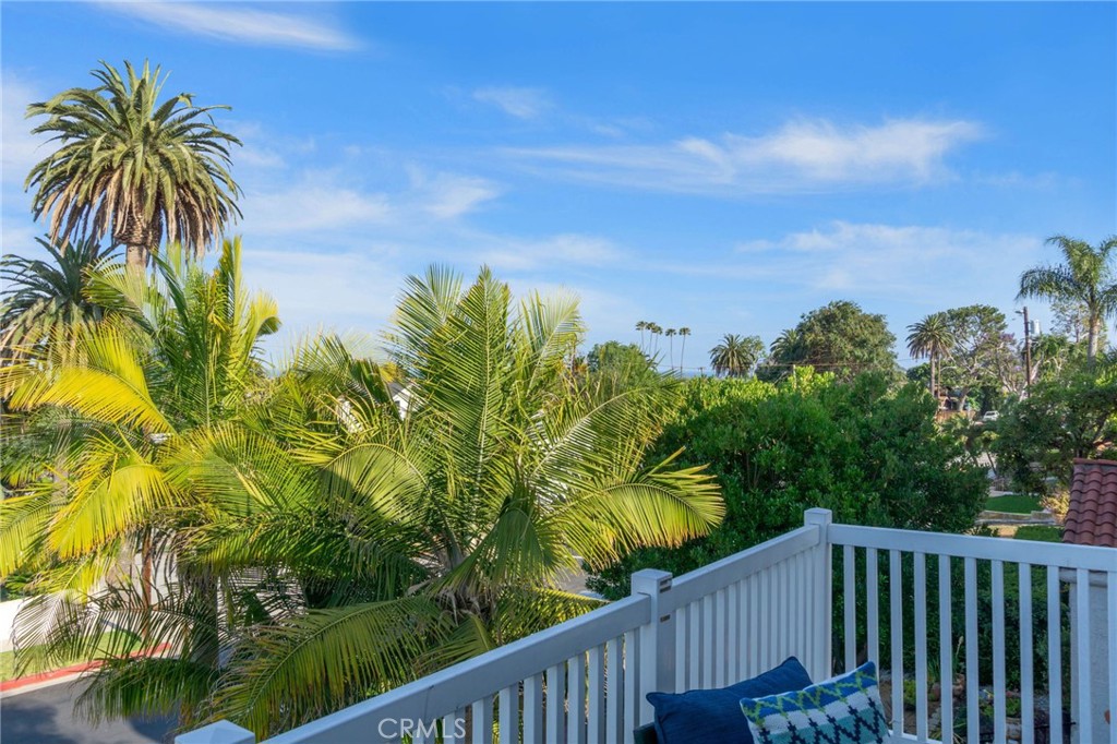 337 N Hanford Avenue