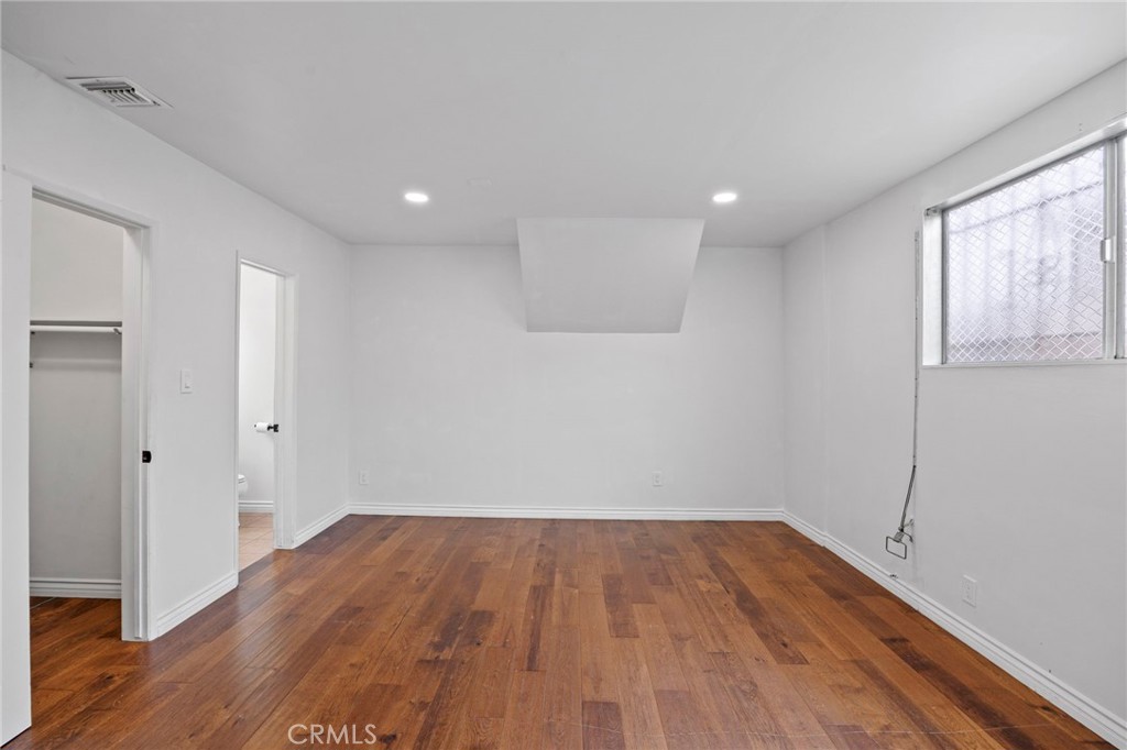 5183 Inglewood Boulevard