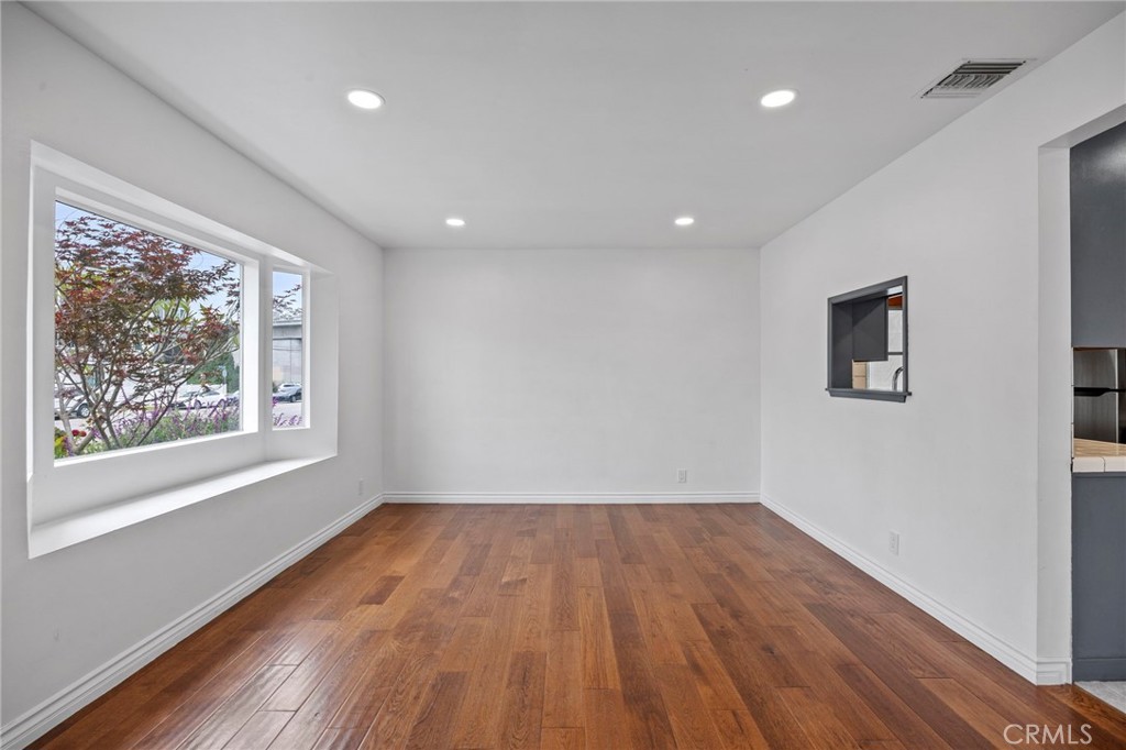 5183 Inglewood Boulevard