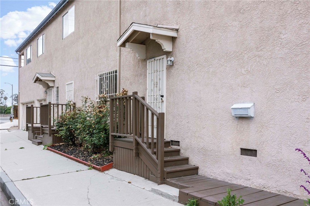 5183 Inglewood Boulevard