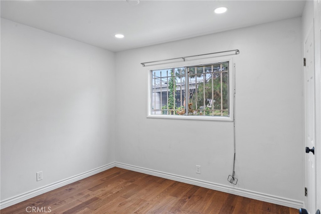 5183 Inglewood Boulevard