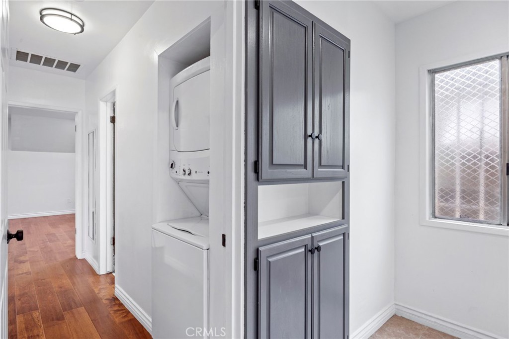 5183 Inglewood Boulevard