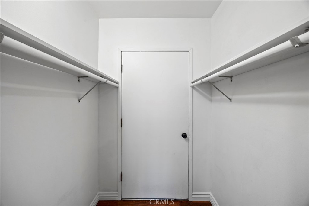 5183 Inglewood Boulevard