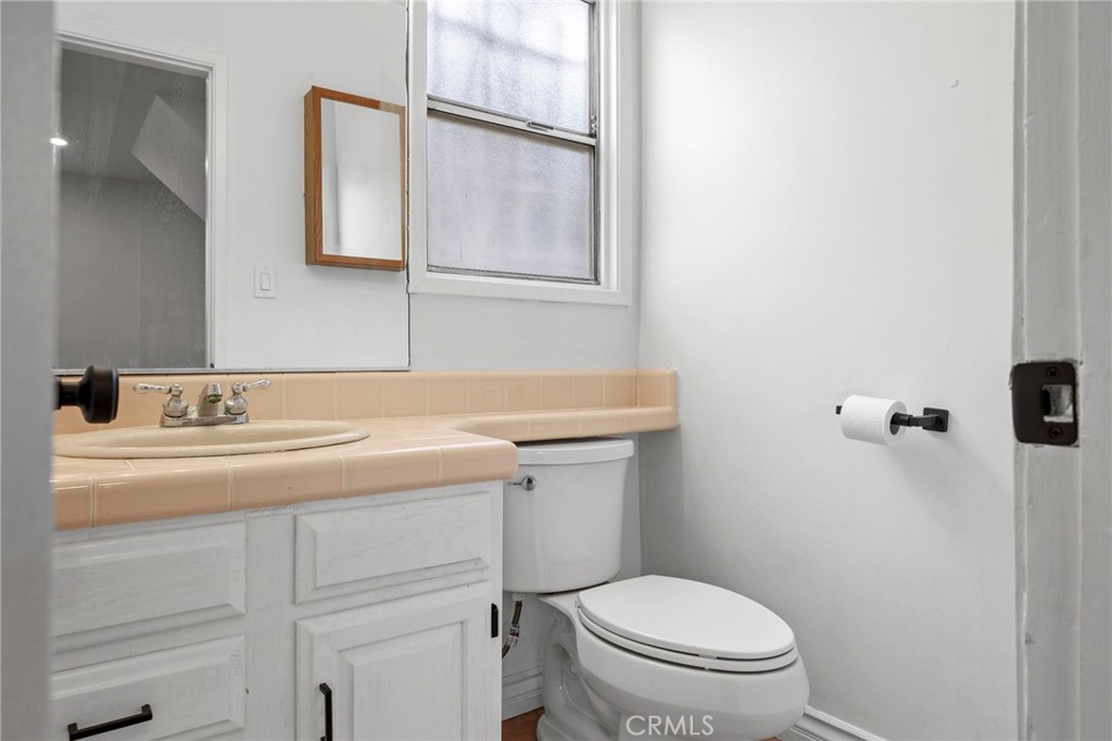 5183 Inglewood Boulevard