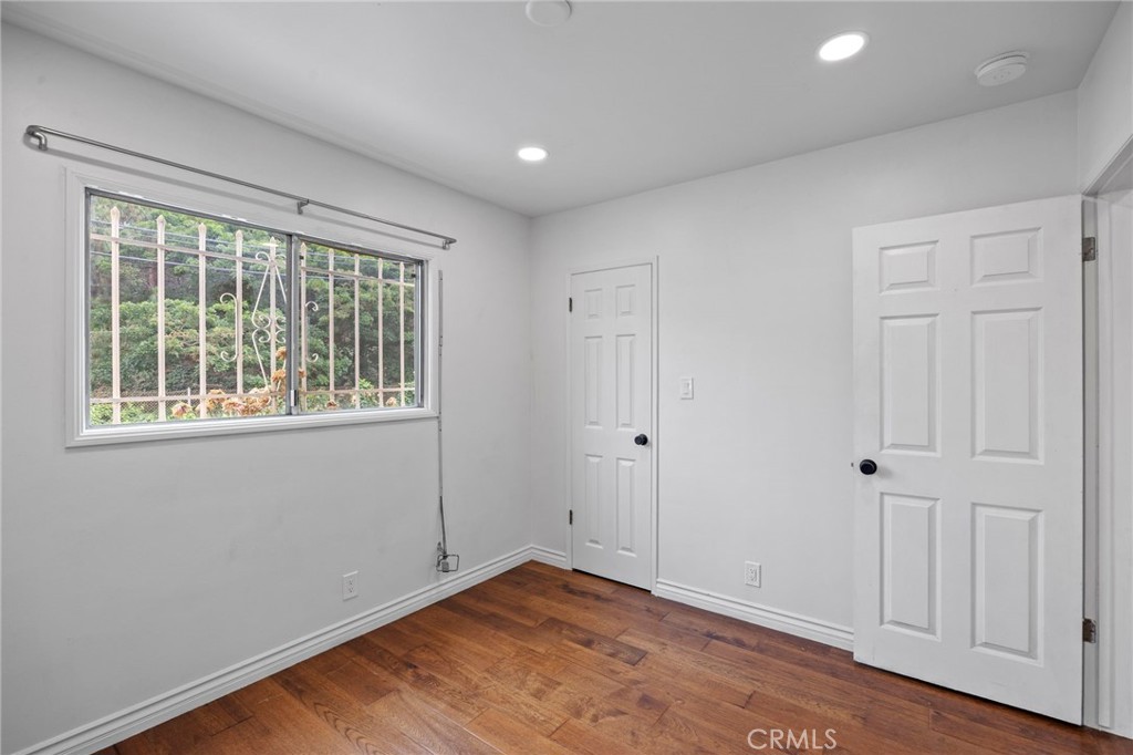 5183 Inglewood Boulevard