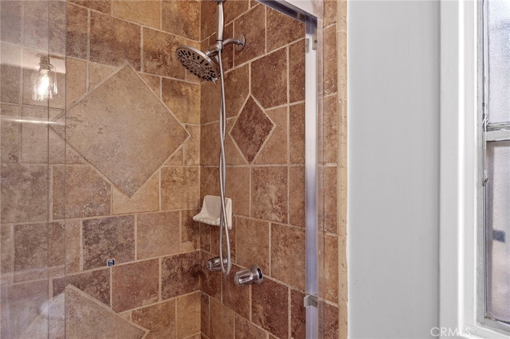 5183 Inglewood Boulevard