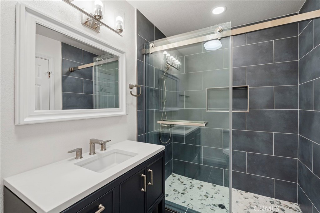 5032 W 135th Street
