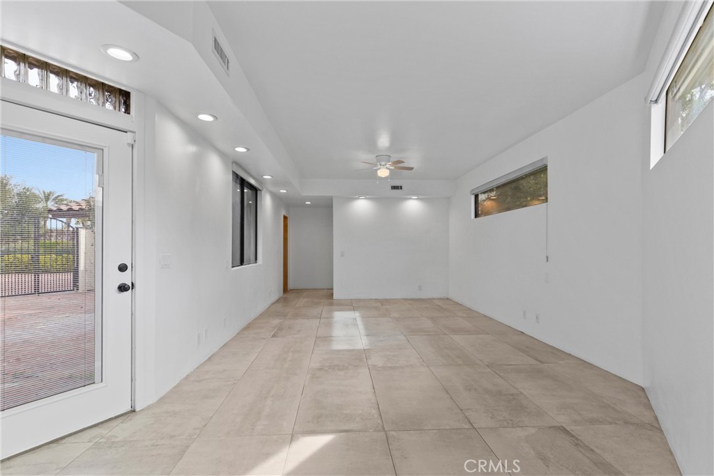 1 Clancy Lane