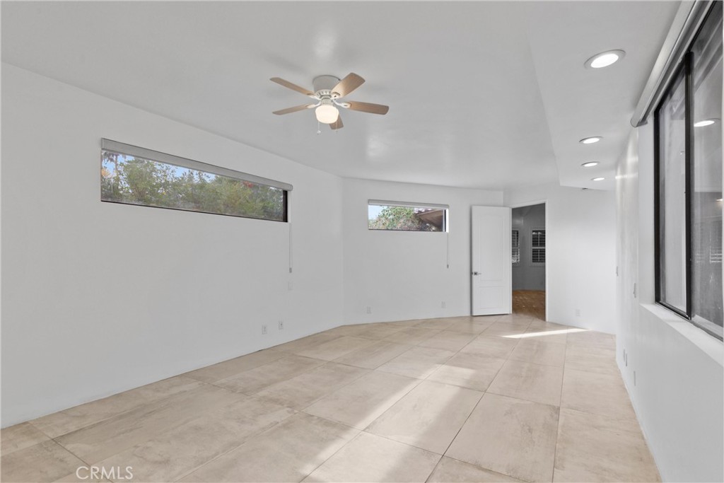 1 Clancy Lane