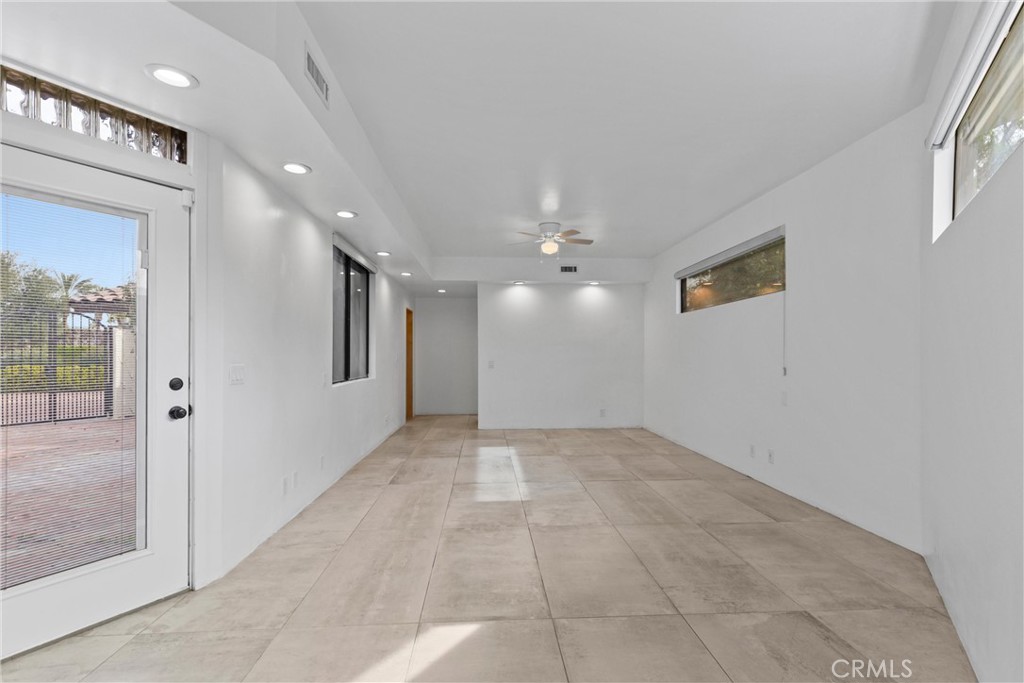 1 Clancy Lane